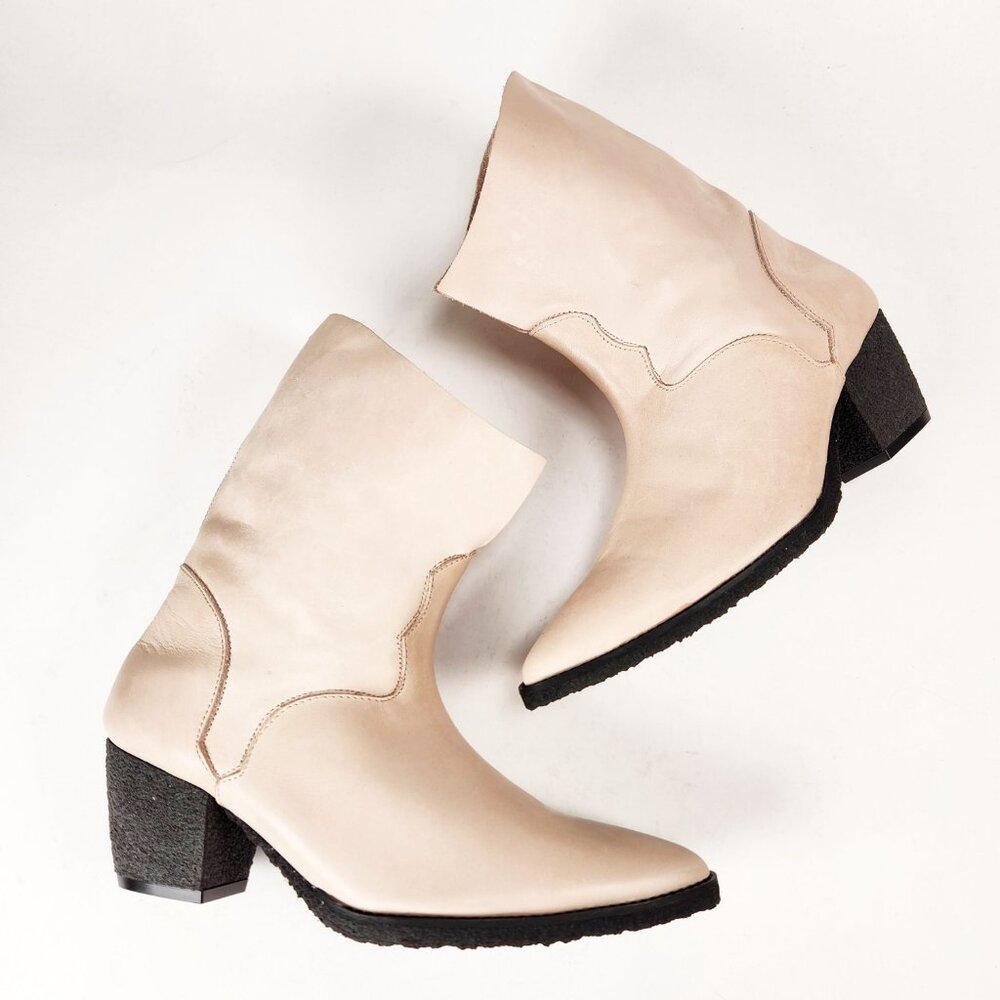 FREE PEOPLE Twilight Slouchy Western Ankle Boots - 38